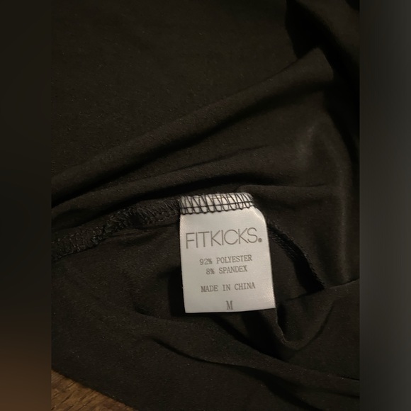 Women’s Fitkicks Crossover Black Shirt M - Picture 9 of 9